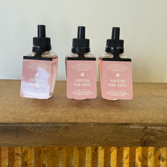 Bath & Body Works Parisian Pink Roses (Vanilla) Wallflower Refill Bulbs x3 - Picture 2 of 3